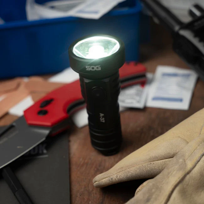 A-37 Flashlight - 1320 Lumens - Image 5